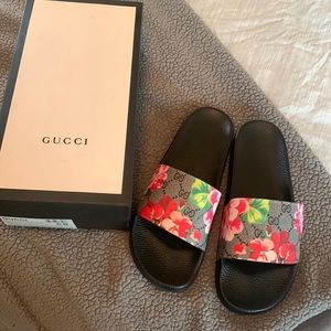 Gucci slides